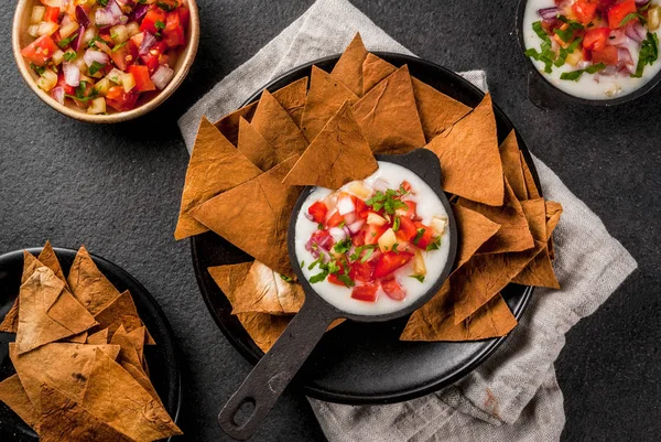 Queso blanco ile pişmiş Tortilla cips