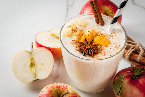 Apple pie smoothie