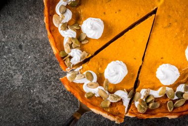 Baharatlı balkabağı turtası