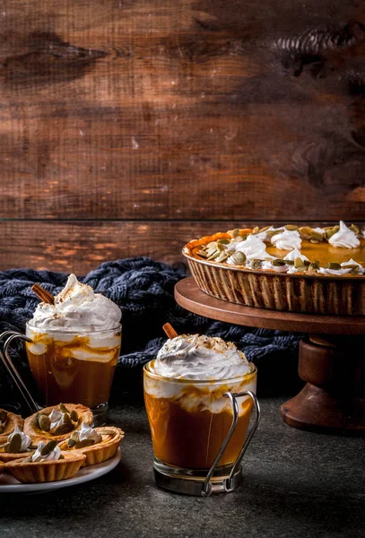 Kabak pasta, tartlets ve latte