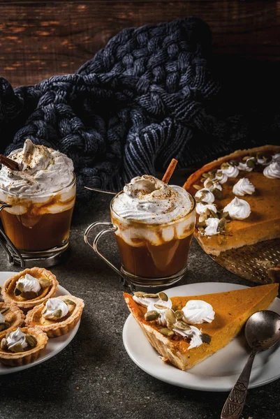 Kabak pasta, tartlets ve latte