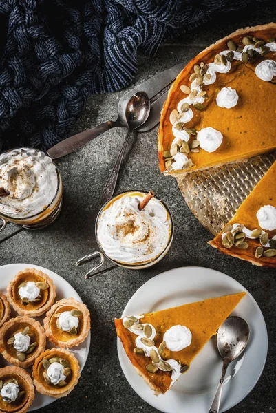 Kabak pasta, tartlets ve latte