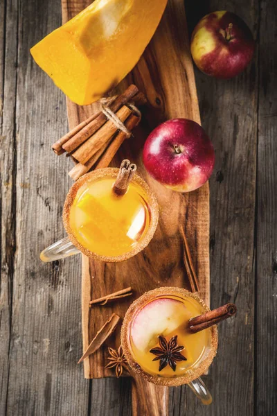 Baharatlı sıcak kabak sangria