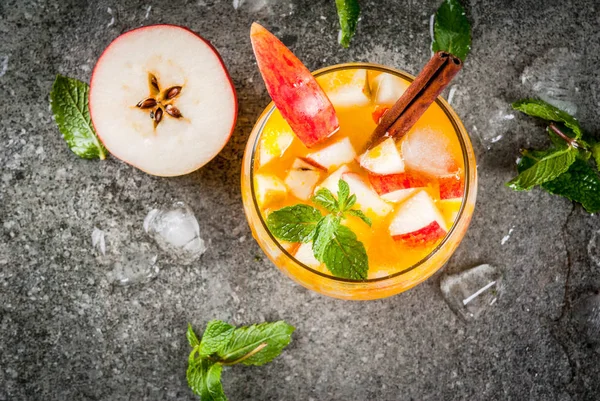 Elma elma şarabı mojito