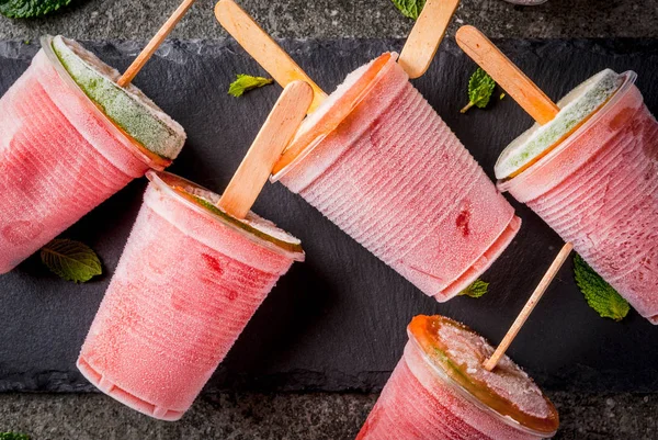 Hemmagjord cocktail popsicles — Stockfoto