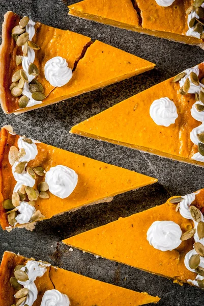 Platos tradicionales de otoño. Halloween, Acción de Gracias. Conjunto de cortado — Foto de Stock