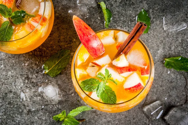 Elma elma şarabı mojito