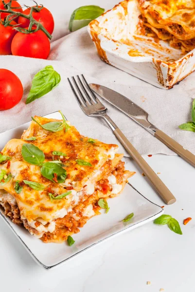 Klasszikus lasagna bolognai — Stock Fotó