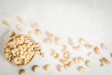 Kaju fıstığı bir beyaz taş tablo