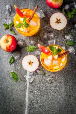 Elma elma şarabı mojito