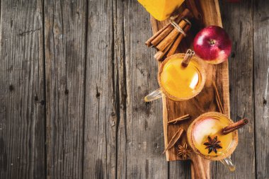 Baharatlı sıcak kabak sangria