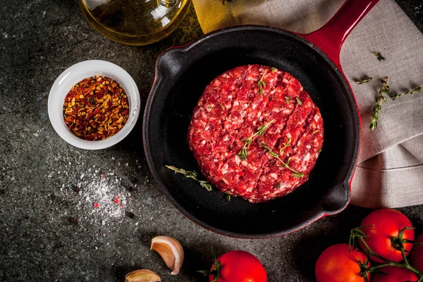 Costeletas de hambúrgueres de carne — Fotografia de Stock
