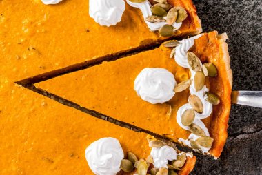 Baharatlı balkabağı turtası