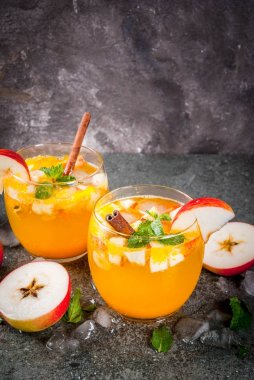 Elma elma şarabı mojito