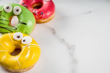 Canavarlar donuts Cadılar Bayramı için