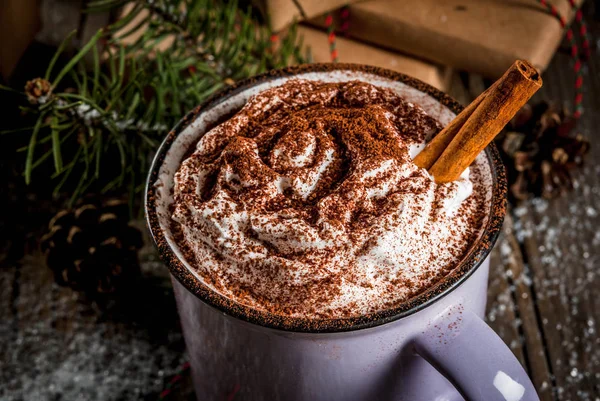 Hot chocolate and Christmas gifts — Stock Photo, Image