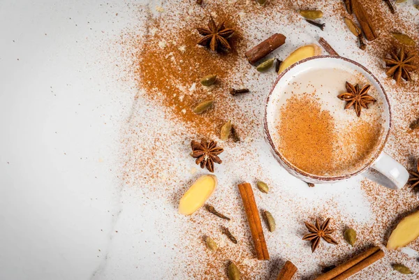 Geleneksel Hint masala chai çay — Stok fotoğraf