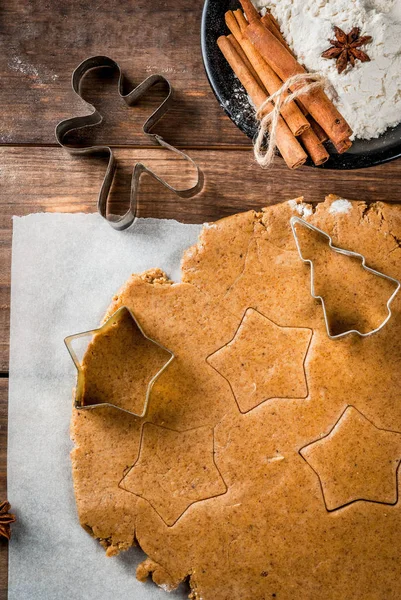 Kochen selbst gebackener Lebkuchen — Stockfoto