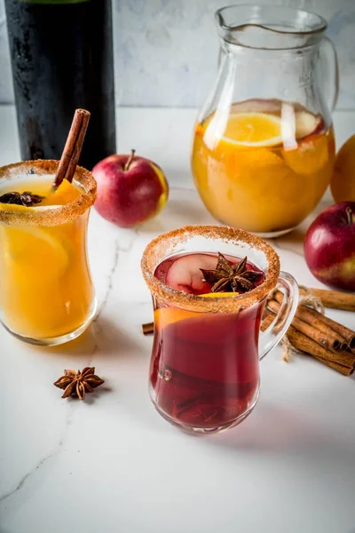 White and red hot sangria — Stock Photo, Image