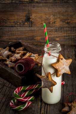 Süt gingerbread yıldız ile