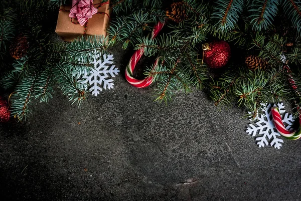 Dunkler Hintergrund zu Weihnachten — Stockfoto