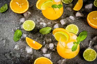 Portakal ve limon ile yaz narenciye yumruk