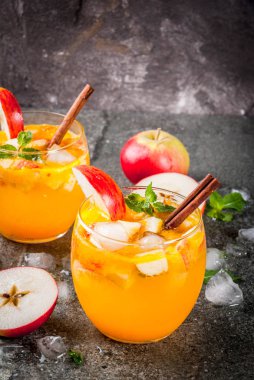 Elma elma şarabı mojito