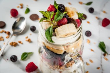 Kahvaltı banana split