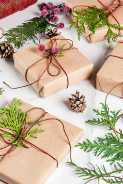 Kahve ve hediyeler ile Noel için hazırlık