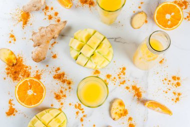 Mango, portakal, zerdeçal ve zencefil güler yüzlü