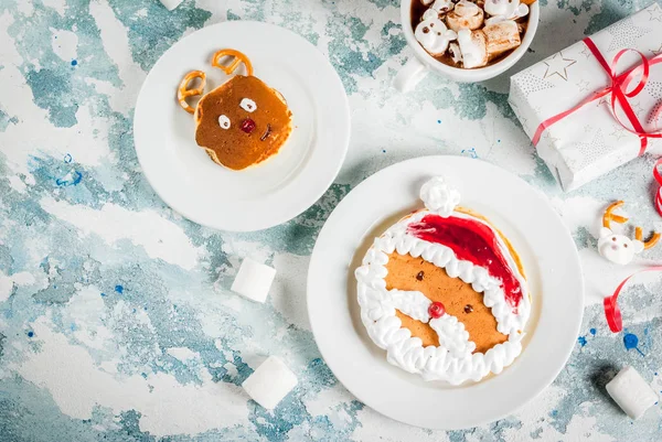 Lustige Weihnachtspfannkuchen für Kinder — Stockfoto