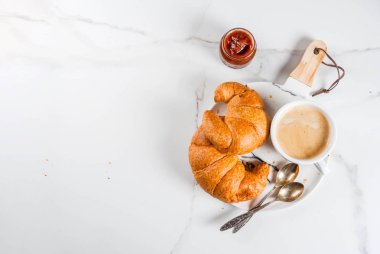 kahve, kroasan