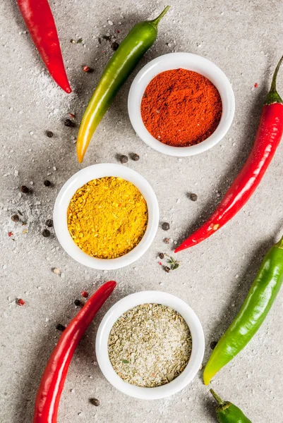 Çeşitli baharat ve baharat