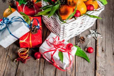 mandalina ve yılbaşı süsleri