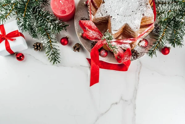 Bolo de Natal tradicional Panettone — Fotografia de Stock