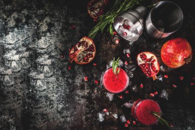 Ayyaş alkollü nar kokteyl