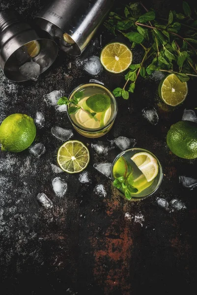 Ev yapımı limonata veya mojito kokteyl