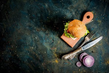 Lezzetli et ve peynir Burger 