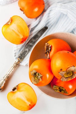 Ham olgun Trabzon hurması