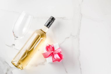 Sevgililer günü kavramı ile şarap