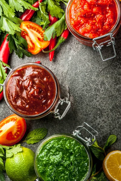 Uppsättning av tre indiska chutney — Stockfoto