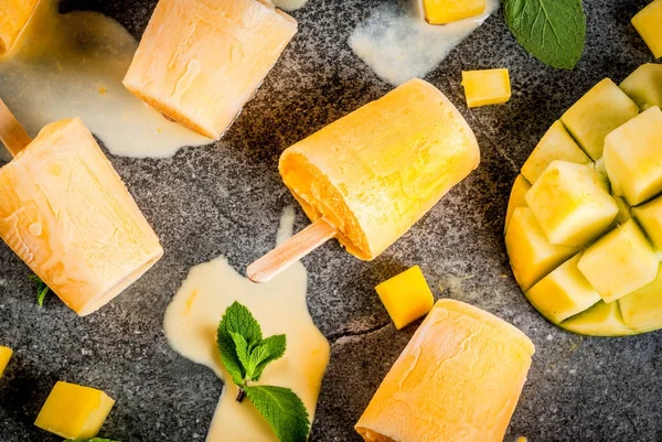 Popsicles, Frozen mango smoothie