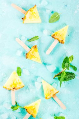 Ananas dondurma çubukları