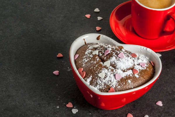 Valentine's day cake kubek — Zdjęcie stockowe