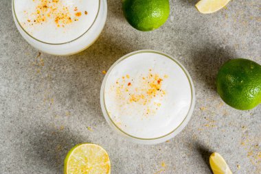 Şili geleneksel likör pisco ekşi