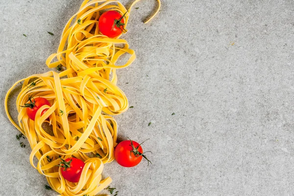 Pastas italianas tradicionales Tagliatelle — Foto de Stock