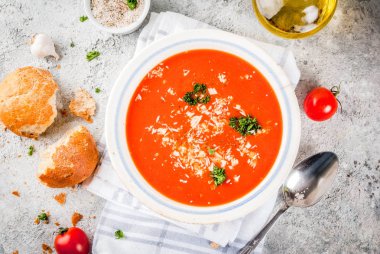 Domates çorbası Gazpacho.