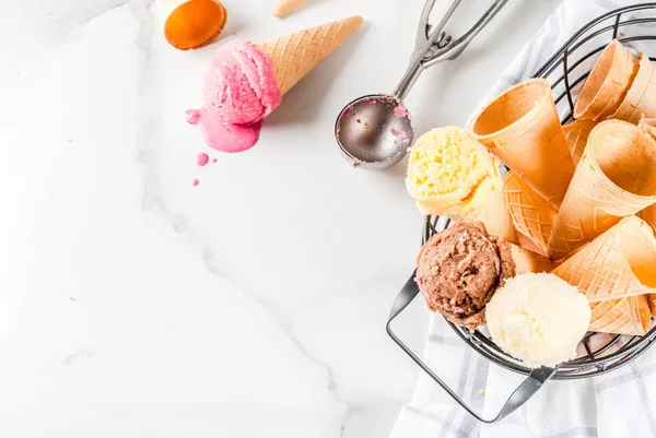 Homemade chocolate, vanilla, berry ice cream in ice cream cones, — Stock Photo, Image