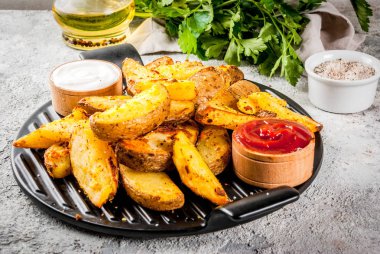 Fırında kızarmış patates