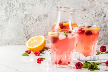 Ahududu mojito veya limonata